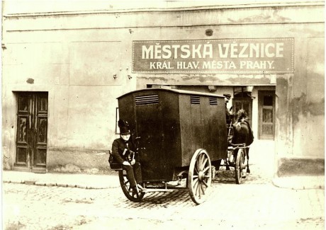 1900_Praha_113a_Vinohradská_věznice